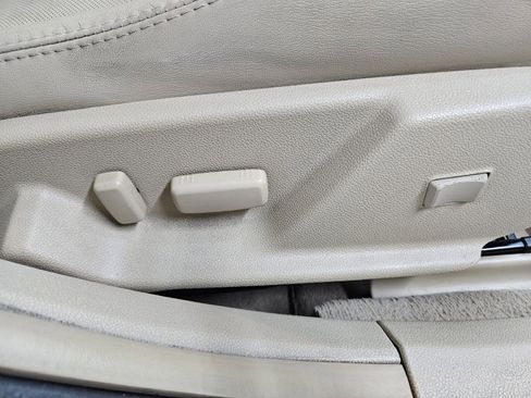 Used 2013 Cadillac CTS Luxury w/ Wood Trim Package image 11