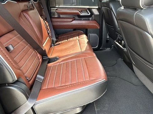 Used 2024 GMC Sierra 2500 Denali Ultimate image 14