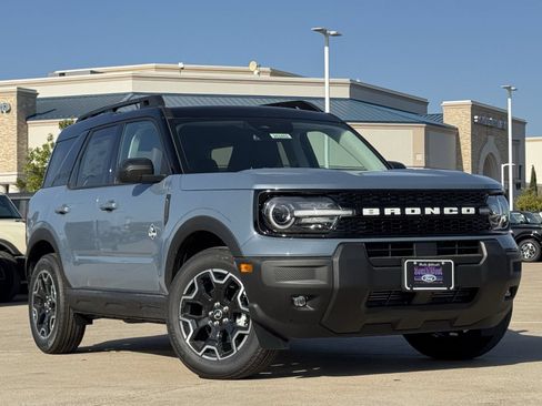 New 2026 Ford Bronco Sport Outer Banks AWD/4WD image 2
