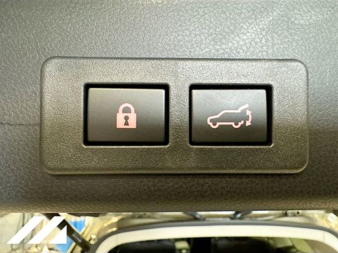 Certified 2025 Subaru Ascent Bronze Edition image 31