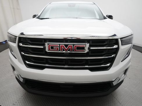 Used 2025 GMC Acadia Elevation w/ Elevation Premium Package AWD/4WD image 22