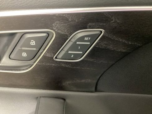 Certified 2023 Audi Q8 Premium Plus w/ Premium Plus Package image 17