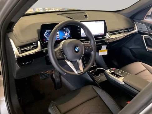 New 2026 BMW X1 xDrive28i w/ Convenience Package AWD/4WD image 8
