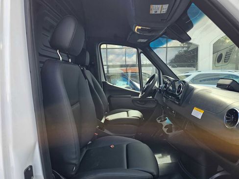 New 2026 Mercedes-Benz Sprinter 2500 image 11