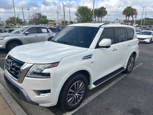 Used 2022 Nissan Armada SL w/ Captain's Chairs Package image 1