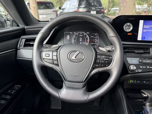 Used 2025 Lexus ES 350 w/ Premium Package FWD image 33