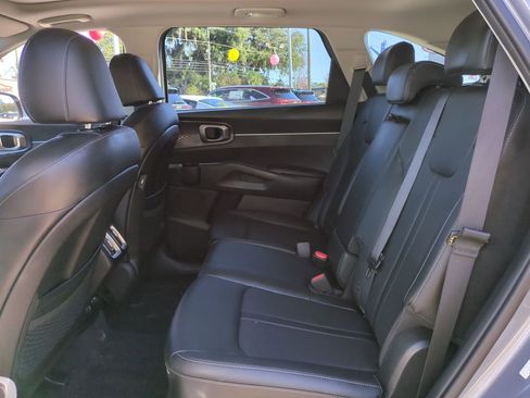 Certified 2023 Kia Sorento S w/ Panoramic Sunroof Package image 14