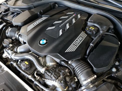 Used 2021 BMW M550i xDrive w/ Executive Package AWD/4WD image 62