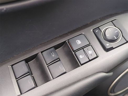 Used 2015 Lexus NX 300h AWD image 11