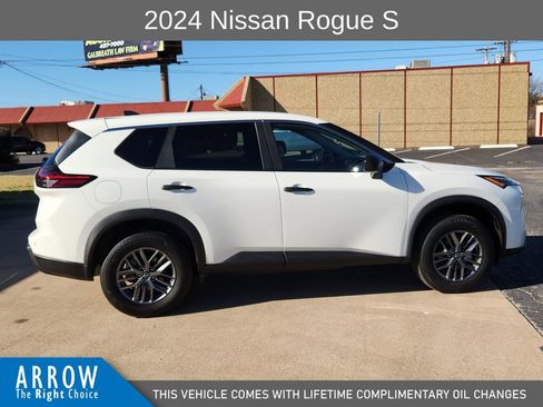 Used 2024 Nissan Rogue S image 14