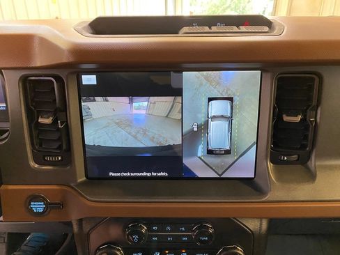 Used 2024 Ford Bronco Outer Banks AWD/4WD image 42