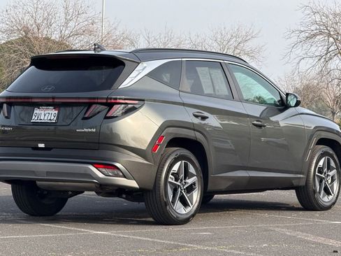 Used 2025 Hyundai Tucson SEL image 4