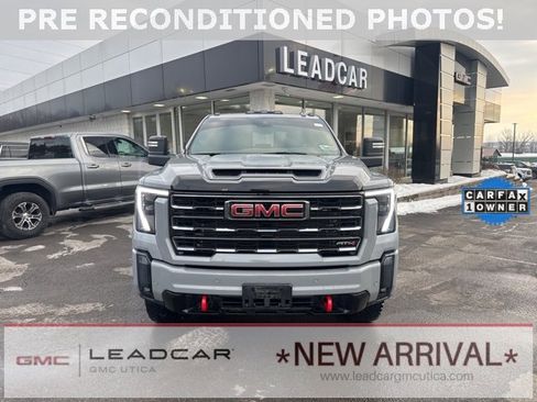Used 2024 GMC Sierra 2500 AT4 w/ AT4 Premium Plus Package image 9