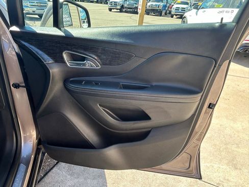 Used 2015 Buick Encore FWD image 16