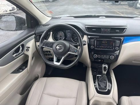 Used 2020 Nissan Rogue Sport SL FWD image 20