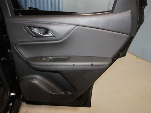 Used 2022 Chevrolet Blazer LT image 25