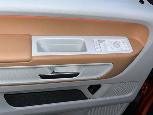 New 2025 Volkswagen ID. Buzz Pro S Plus image 28