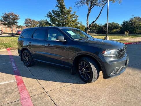 Used 2017 Dodge Durango R/T w/ Technology Group image 3