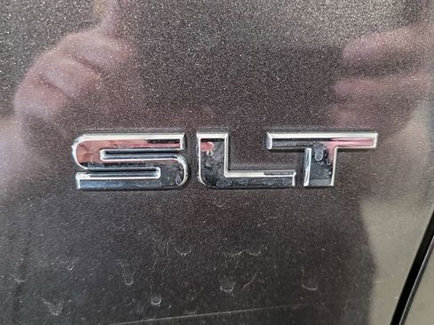 Used 2017 GMC Acadia SLT AWD/4WD image 17