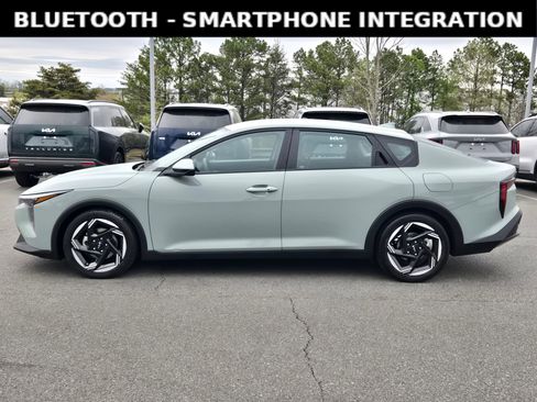 Used 2025 Kia K4 EX image 4