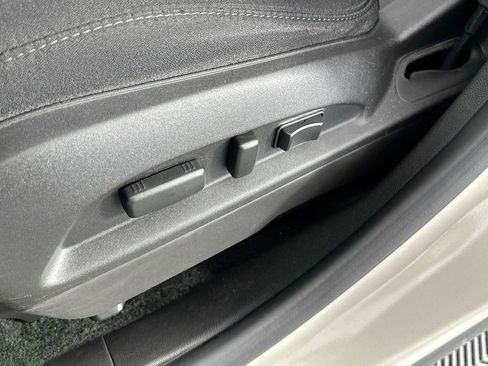 Used 2012 Chevrolet Equinox LT w/ Driver Convenience Package FWD image 18