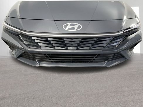 Used 2024 Hyundai Elantra SEL image 44