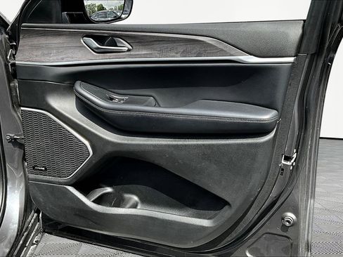 Used 2022 Jeep Grand Cherokee Limited 4xe AWD/4WD image 28