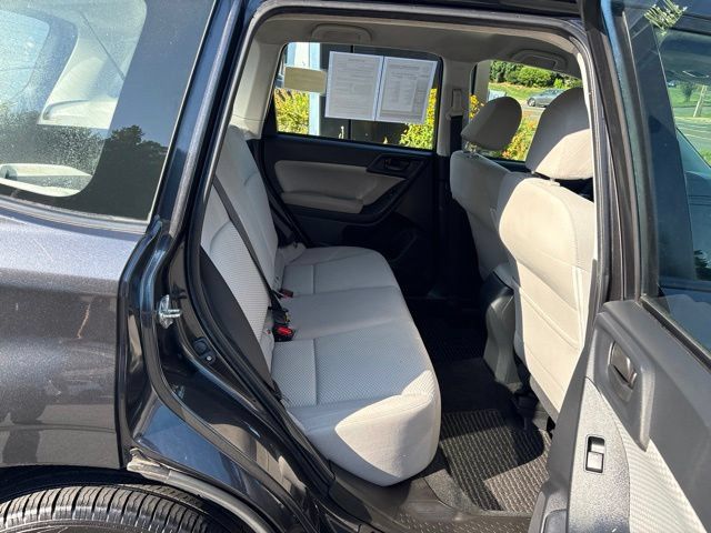 Used 2017 Subaru Forester 2.5i AWD/4WD image 13