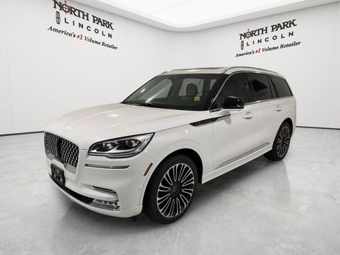 Used 2024 Lincoln Aviator Black Label w/ Dynamic Handling Package AWD/4WD image 1