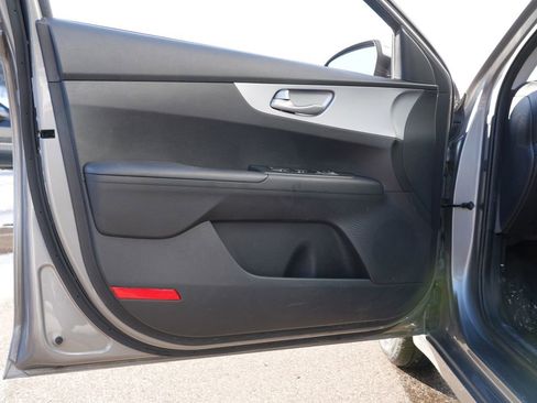 Used 2022 Kia Forte LXS image 16