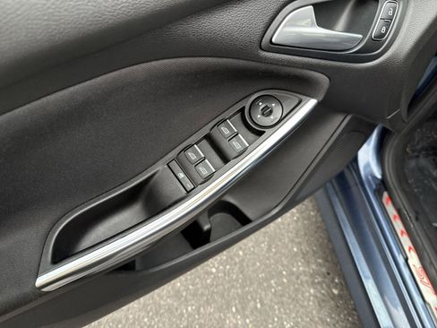 Used 2018 Ford Focus ST image 14