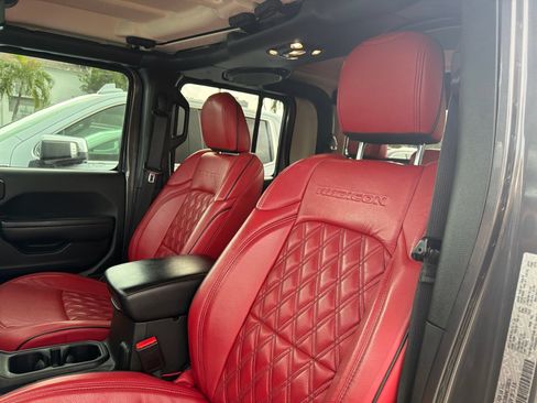 Used 2022 Jeep Gladiator Rubicon AWD/4WD image 11