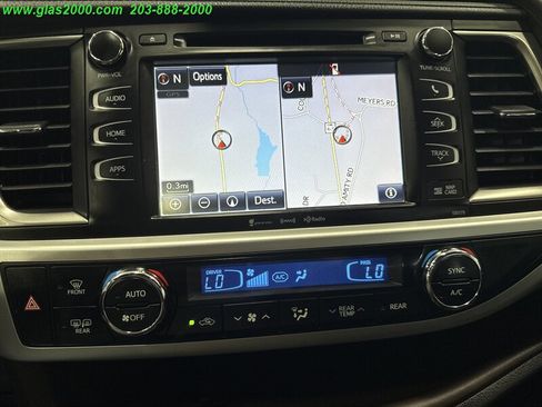 Used 2018 Toyota Highlander XLE image 11