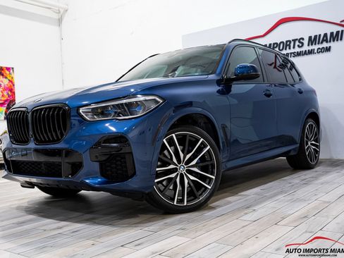 Used 2022 BMW X5 xDrive40i w/ M Sport Package AWD/4WD image 3