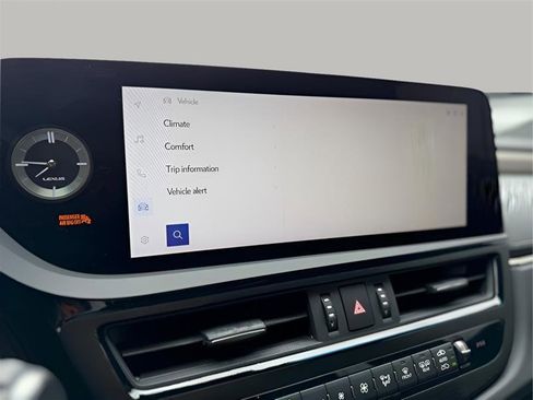 Used 2023 Lexus ES 350 F Sport w/ Accessory Package (Z2) image 47