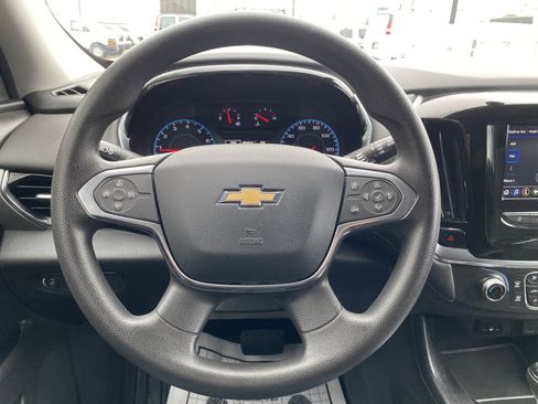 Used 2020 Chevrolet Traverse LS image 18
