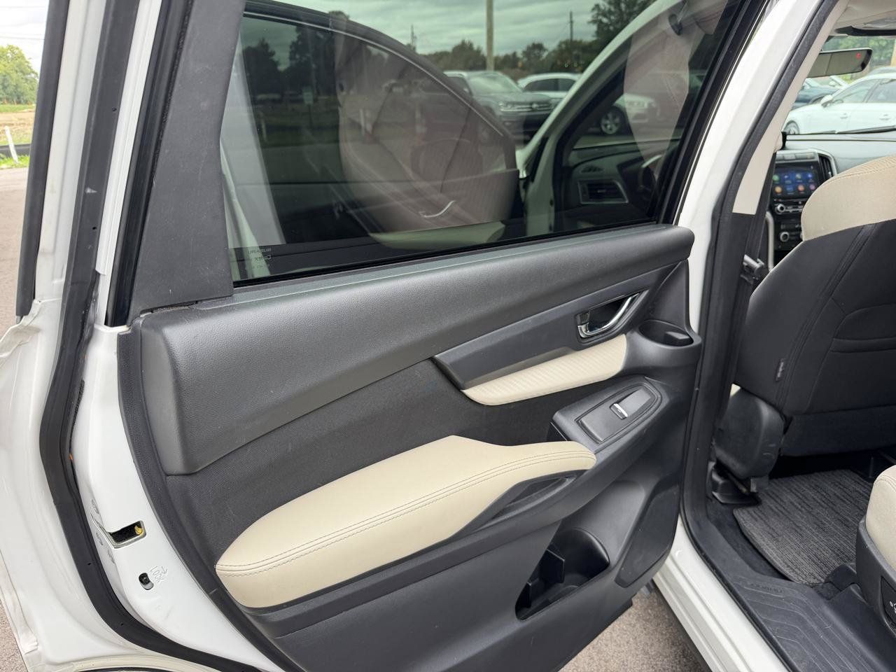 Used 2020 Subaru Ascent Premium w/ Convenience Package AWD/4WD image 32