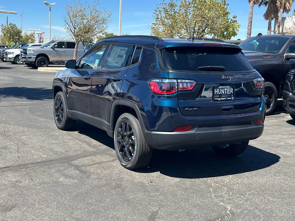 New 2026 Jeep Compass Latitude AWD/4WD image 5