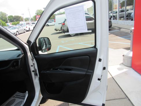 Used 2020 RAM ProMaster City Tradesman SLT FWD image 10