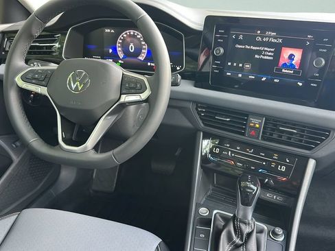 New 2026 Volkswagen Jetta SE FWD image 19