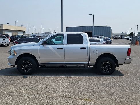 Used 2016 RAM 1500 Express AWD/4WD image 4
