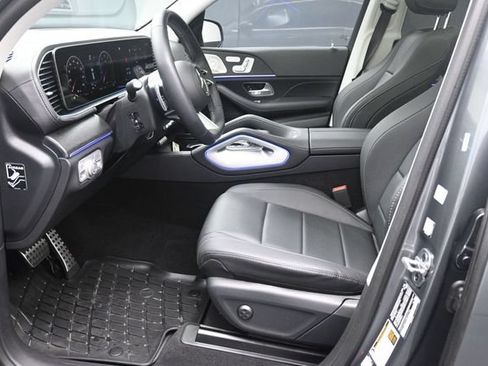 Certified 2026 Mercedes-Benz GLS 450 4MATIC image 17