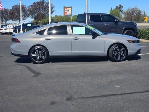 Used 2024 Honda Accord Sport image 3