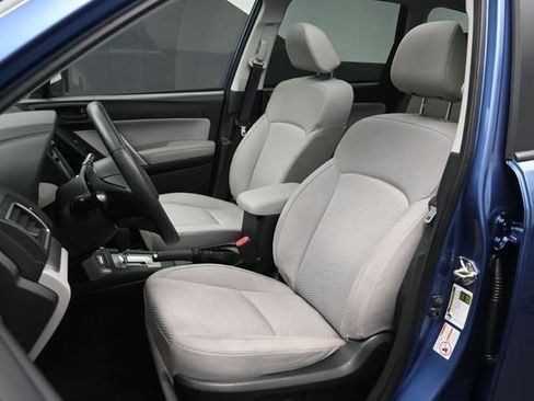 Used 2018 Subaru Forester 2.5i Premium w/ All-Weather Package AWD/4WD image 16