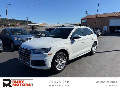 Used 2020 Audi Q5 2.0T Premium image 1