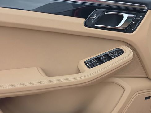 New 2026 Porsche Macan S AWD/4WD image 17