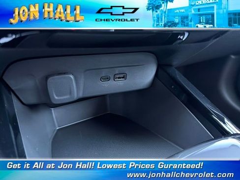 Used 2026 Chevrolet Trax LT image 27