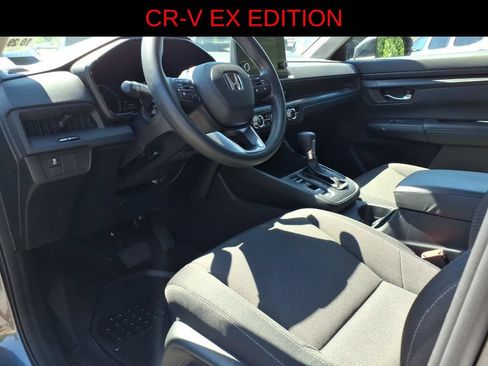 Used 2025 Honda CR-V EX image 12