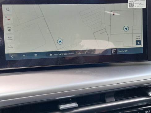 New 2026 Hyundai Ioniq 9 Limited AWD/4WD image 25