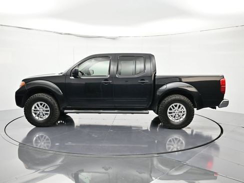 Used 2019 Nissan Frontier SV image 8